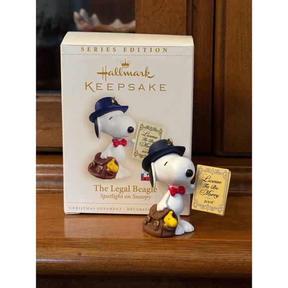 Vintage Hallmark Peanuts The Legal Beagle Ornament Spotlight on Snoopy Series - Picture 3 of 4